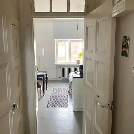 Minimalistic Chic, Punavuori Apartament Helsinki
