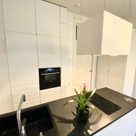 Minimalistic Chic, Punavuori